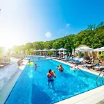 Ξενοδοχείο Marina White Sands 3*